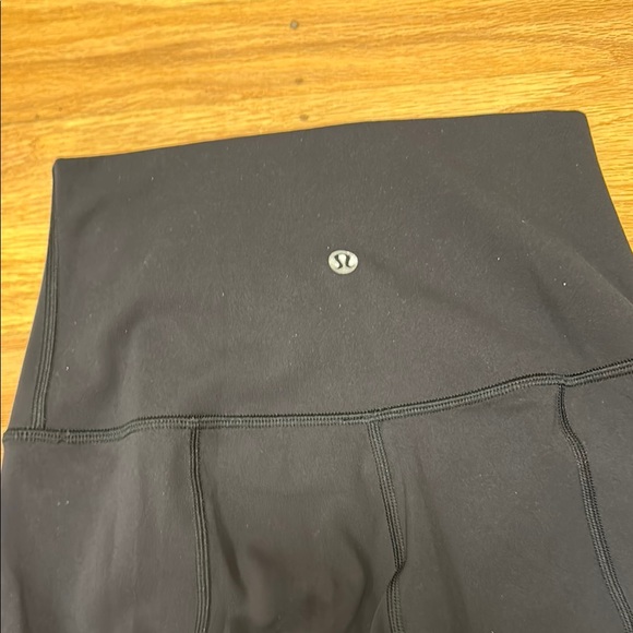 Lululemon Wunder Under Crop II Roll Down Scallop Full-On Luxtreme 24" Black - Picture 7 of 9